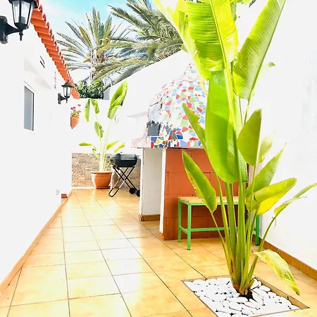 Oasis With Jacuzzi Holiday home