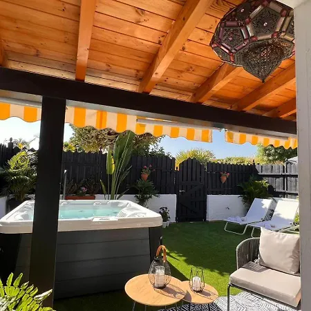 Holiday home Oasis With Jacuzzi Playa del Ingles (Gran Canaria)