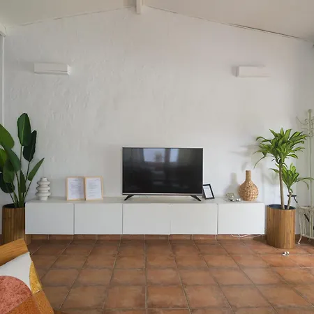 Holiday home Oasis Beach Home I With Private Jacuzzi *