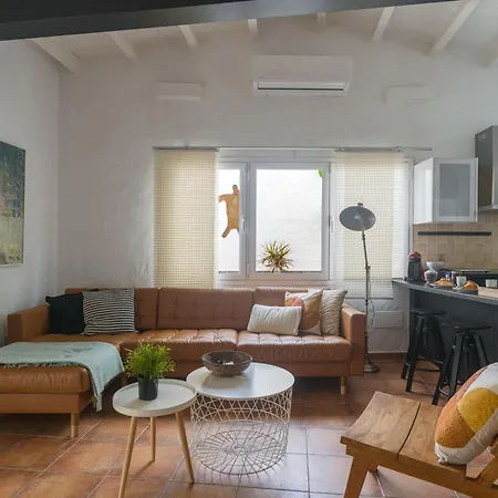 Oasis Beach Home I With Private Jacuzzi Holiday home
