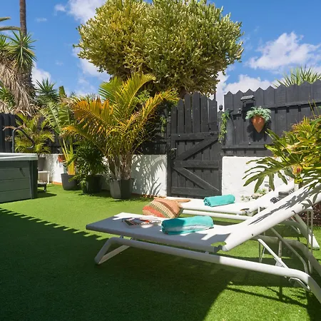 Oasis Beach Home I With Private Jacuzzi
