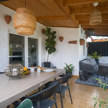 Oasis Beach Home I Con Jacuzzi Privado بيت للعطل