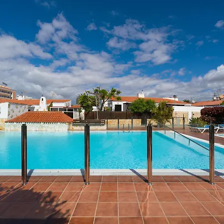 Oasis Beach Home I Con Jacuzzi Privado بيت للعطل