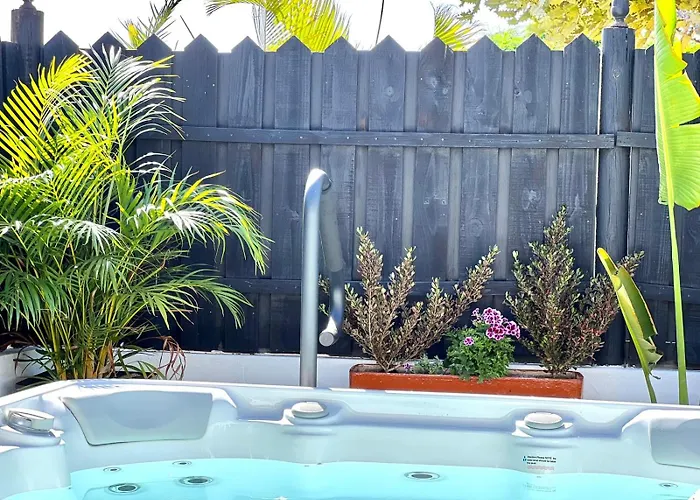 Сasa de vacaciones Oasis With Jacuzzi *