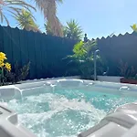 Oasis With Jacuzzi プラヤ・デル・イングレス