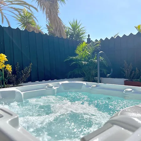 Oasis With Jacuzzi פלאייה דל אינגלז