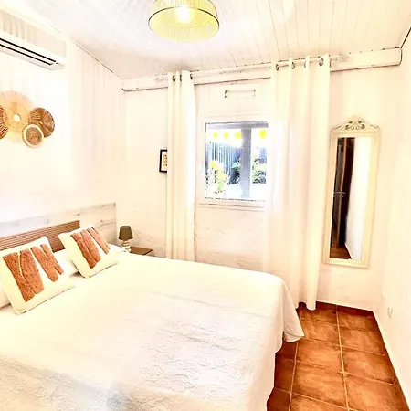 Сasa de vacaciones Oasis With Jacuzzi